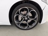  Alfa Romeo  Giulia ALFA ROMEO  / 2016 / 4P / BERLINA 2.2 TD 210 CV VELOCE AT8 Q4 #17