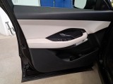  Jaguar  E-PACE JAGUAR  / 2017 / 5P / SUV 2.0D I4 110KW R-DYNAMIC S #88