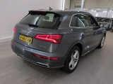  Audi  Q5 Audi  35 TDI S tronic S Edition 5d #2