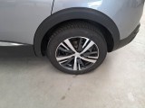  Peugeot  3008 PEUGEOT  / 2020 / 5P / SUV BLUEHDI 130 EAT8 SeS ALLURE #60
