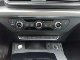  Audi  Q5 Audi  Business Edition S line 40 TDI quattro 5d #26