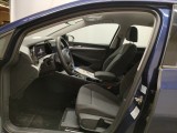  Volkswagen  Golf Volkswagen  VIII 1.0 eTSI 81kW Life Business DSG 5d #3