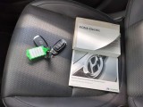 Hyundai  Kona Hyundai  Premium Electric 64 kWh 5d #4