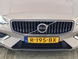 Volvo  V60 Volvo  T6 AWD Plug-in Hybrid Plus - Bright 5d #5