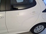  Toyota  Yaris TOYOTA  / 2020 / 5P / BERLINA HYBRID ACTIVE MY24 #43