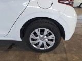  Peugeot  208 PEUGEOT  / 2015 / 5P / BERLINA VAN ACTIVE BLUEHDI 100CV #17