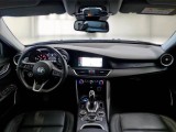  Alfa Romeo  Giulia ALFA ROMEO  / 2016 / 4P / BERLINA 2.2 TURBO DIESEL 190CV EXECUTIVE AT8 #3
