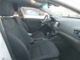  Hyundai   IONIQ HYUNDAI / 2016 / 5P / berlina con portón 1.6 GDI HEV Tecno DCT #6