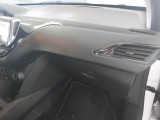  Peugeot  208 PEUGEOT  / 2015 / 5P / BERLINA VAN ACTIVE BLUEHDI 75CV #90