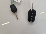  Citroen  C3 CITROEN  / 2016 / 5P / BERLINA PURETECH 83 SeS SHINE NEO PATENTATI #64