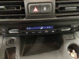  Opel  Combo Opel  1.5 Turbo 75kW 2.3T L2H1 Edition 4d #24