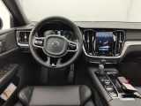  Volvo  V60 VOLVO  - 2018 2.0 T8 TE 303 R-Design Gear. Plug (EU6d-T.) 5d #9