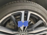  Volvo  V60 VOLVO  - 2018 2.0 T8 TE 303 R-Design Gear. Plug (EU6d-T.) 5d #59