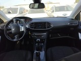  Peugeot  308 PEUGEOT  / 2017 / 5P / berlina con portón 5p Style BlueHDi 130 S&S #3