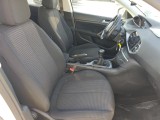  Peugeot  308 PEUGEOT  / 2017 / 5P / berlina con portón 5p Style BlueHDi 130 S&S #6