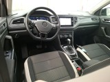  Volkswagen  T-ROC VOLKSWAGEN  / 2017 / 5P / SUV 1.5 TSI 150 EVO CARAT DSG7 #5