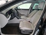  Volkswagen  Passat VOLKSWAGEN  / 2019 / 4P / Berline 2.0 TDI 150 SCR DSG7 ELEGANCE #8