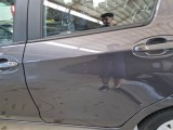 Toyota  Yaris TOYOTA  / 2017 / 5P / BERLINA 1.5 HYBRID BUSINESS #61