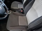  Toyota  Yaris TOYOTA  / 2017 / 5P / BERLINA 1.5 HYBRID BUSINESS #74