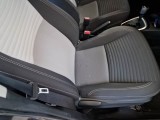  Toyota  Yaris TOYOTA  / 2017 / 5P / BERLINA 1.5 HYBRID BUSINESS #84