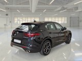  Alfa Romeo  Stelvio ALFA ROMEO  / 2017 / 5P / SUV 2.0 TURBO BENZ 200CV EXECUTIVE AT8 Q4 #2