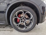  Alfa Romeo  Stelvio ALFA ROMEO  / 2017 / 5P / SUV 2.0 TURBO BENZ 200CV EXECUTIVE AT8 Q4 #17