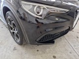  Alfa Romeo  Stelvio ALFA ROMEO  / 2017 / 5P / SUV 2.0 TURBO BENZ 200CV EXECUTIVE AT8 Q4 #27