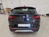  Alfa Romeo  Stelvio ALFA ROMEO  / 2017 / 5P / SUV 2.0 TURBO BENZ 200CV EXECUTIVE AT8 Q4 #35