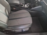  Peugeot  2008 PEUGEOT  / 2019 / 5P / CROSSOVER BLUEHDI 130 EAT8 ALLURE PACK S/S AUT. #61