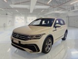  Volkswagen  Tiguan VOLKSWAGEN  / 2020 / 5P / SUV 2.0 TDI SCR 110KWR-LINE DSG 